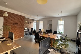 Офис 100 кв на Революционной