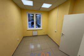 Помещение напротив остановки, 91.5 м²