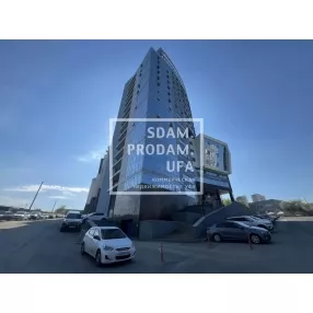 ПОД АВТОСАЛОН В ЦЕНТРЕ