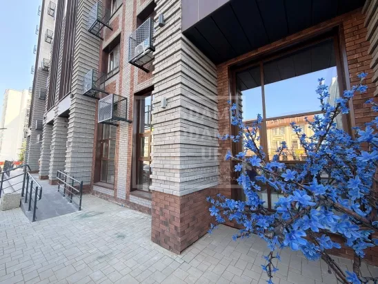 ПРОДАМ 266.7 м² НА КРАСНОЙ ЛИНИИ