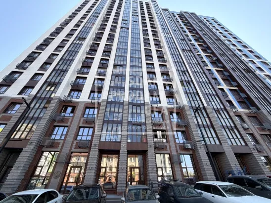 ПРОДАМ 266.7 м² НА КРАСНОЙ ЛИНИИ